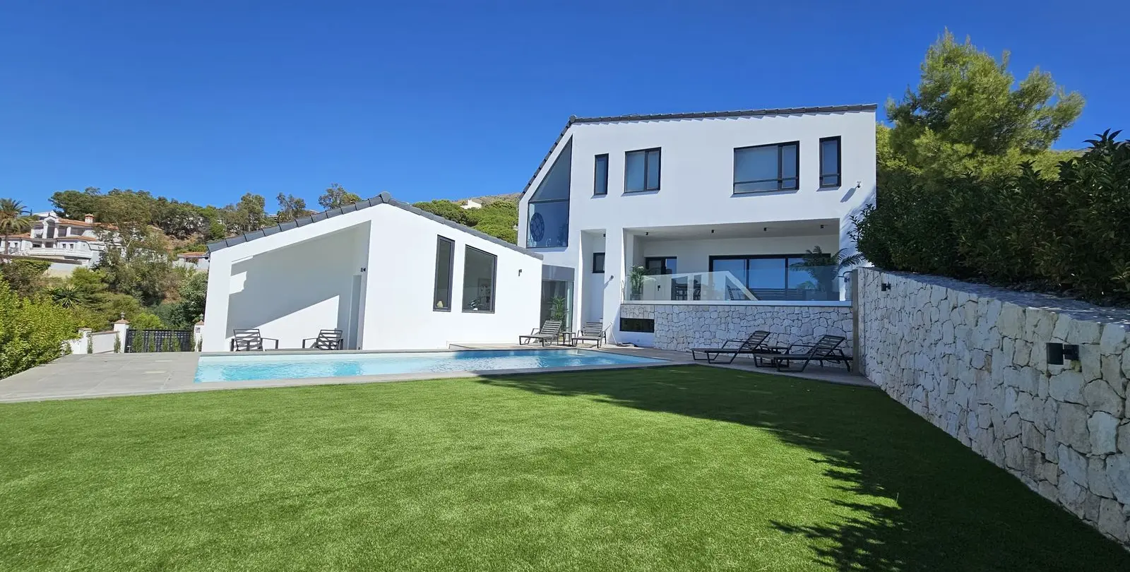 Sale of detached villa in Mijas 1