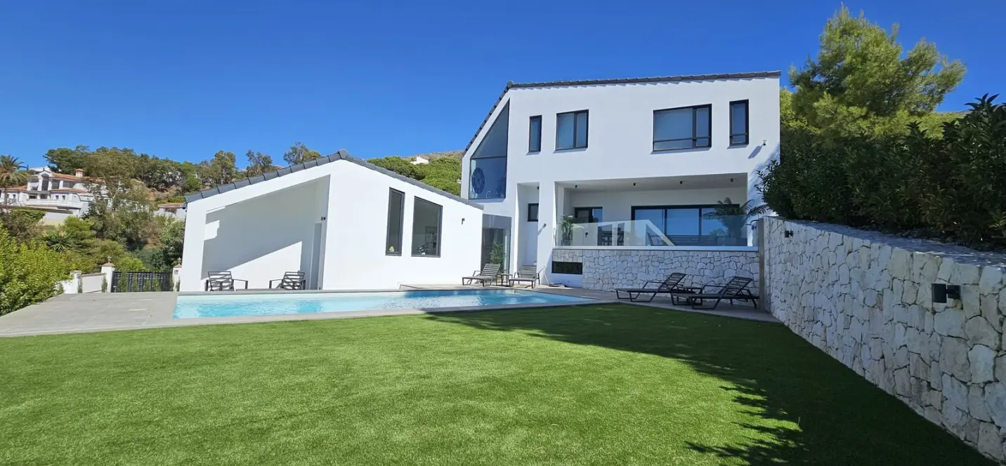 Sale of detached villa in Mijas 0