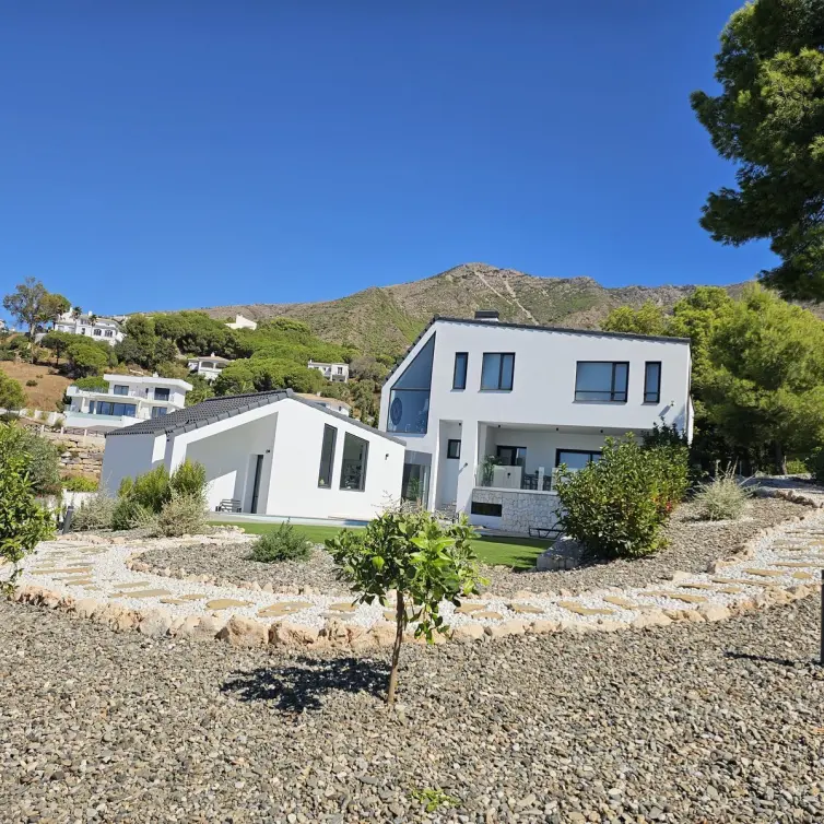 Sale of detached villa in Mijas