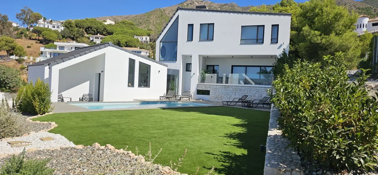 Sale of detached villa in Mijas 3
