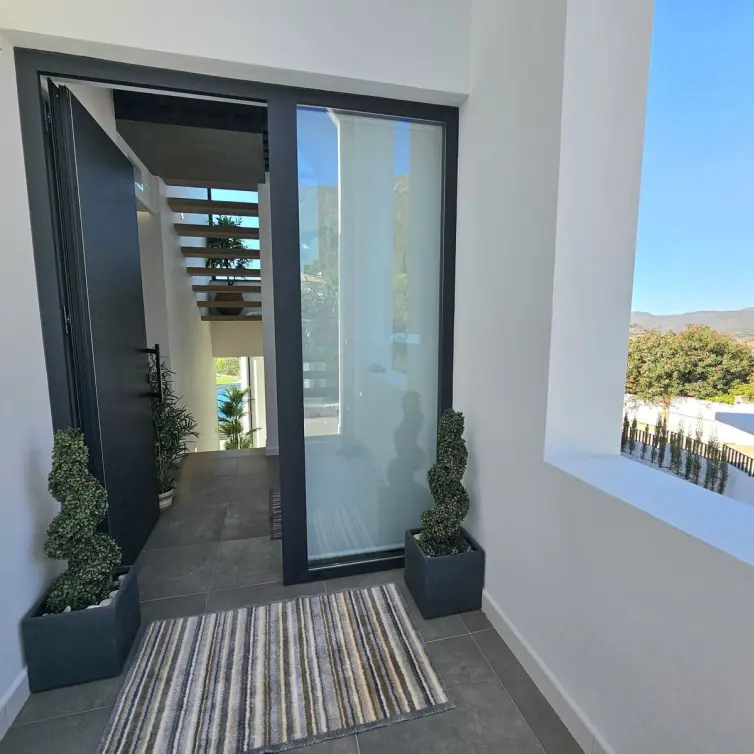 Sale of detached villa in Mijas