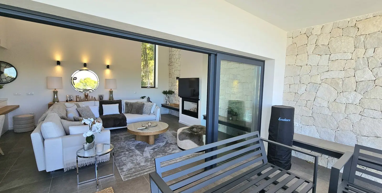 Sale of detached villa in Mijas 23