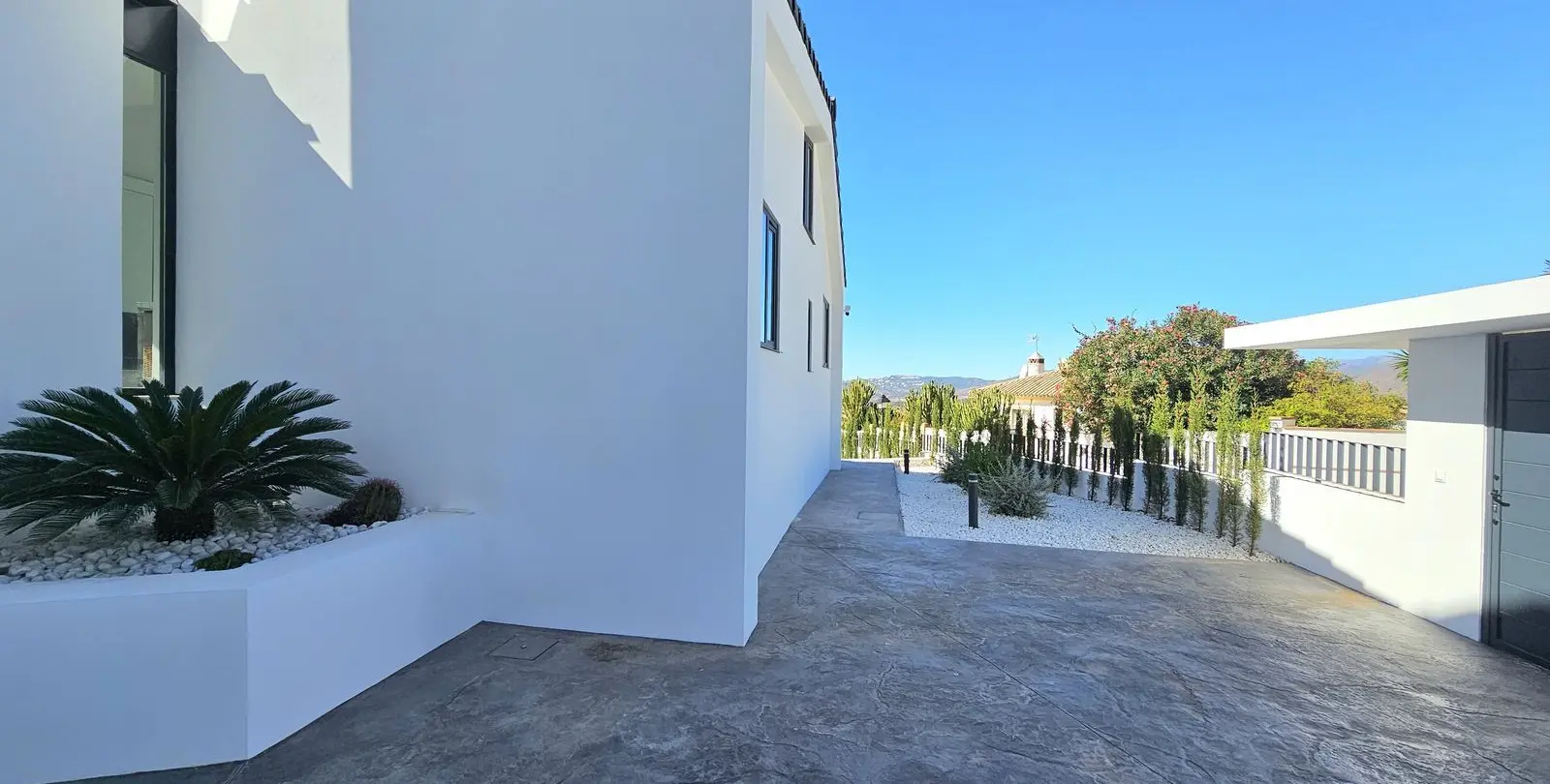 Sale of detached villa in Mijas 44