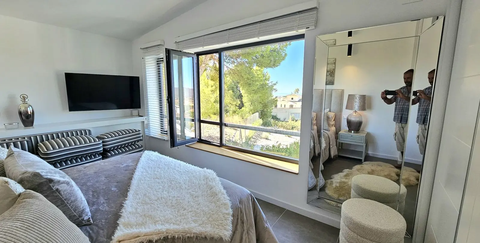 Sale of detached villa in Mijas 60