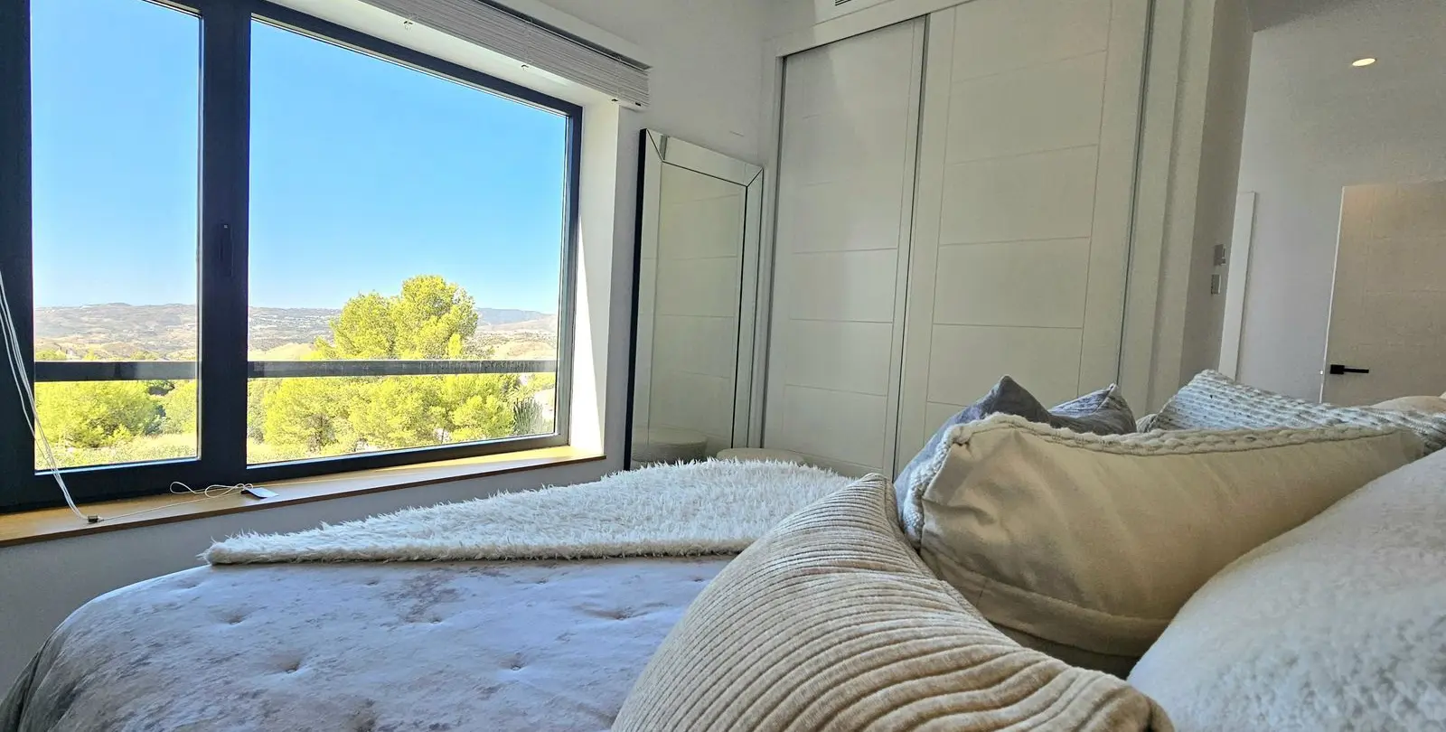 Sale of detached villa in Mijas 63