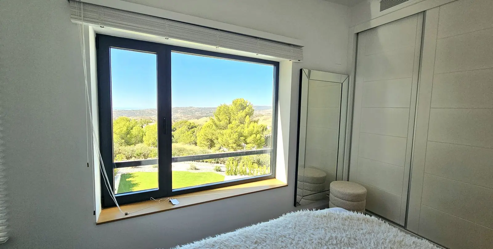 Sale of detached villa in Mijas 64