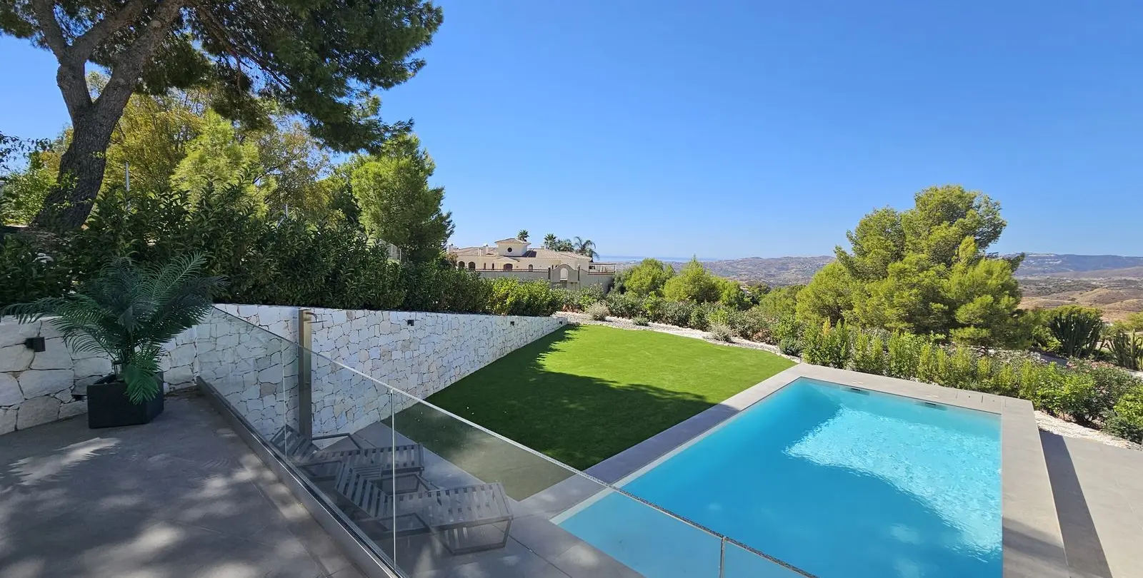 Sale of detached villa in Mijas 72