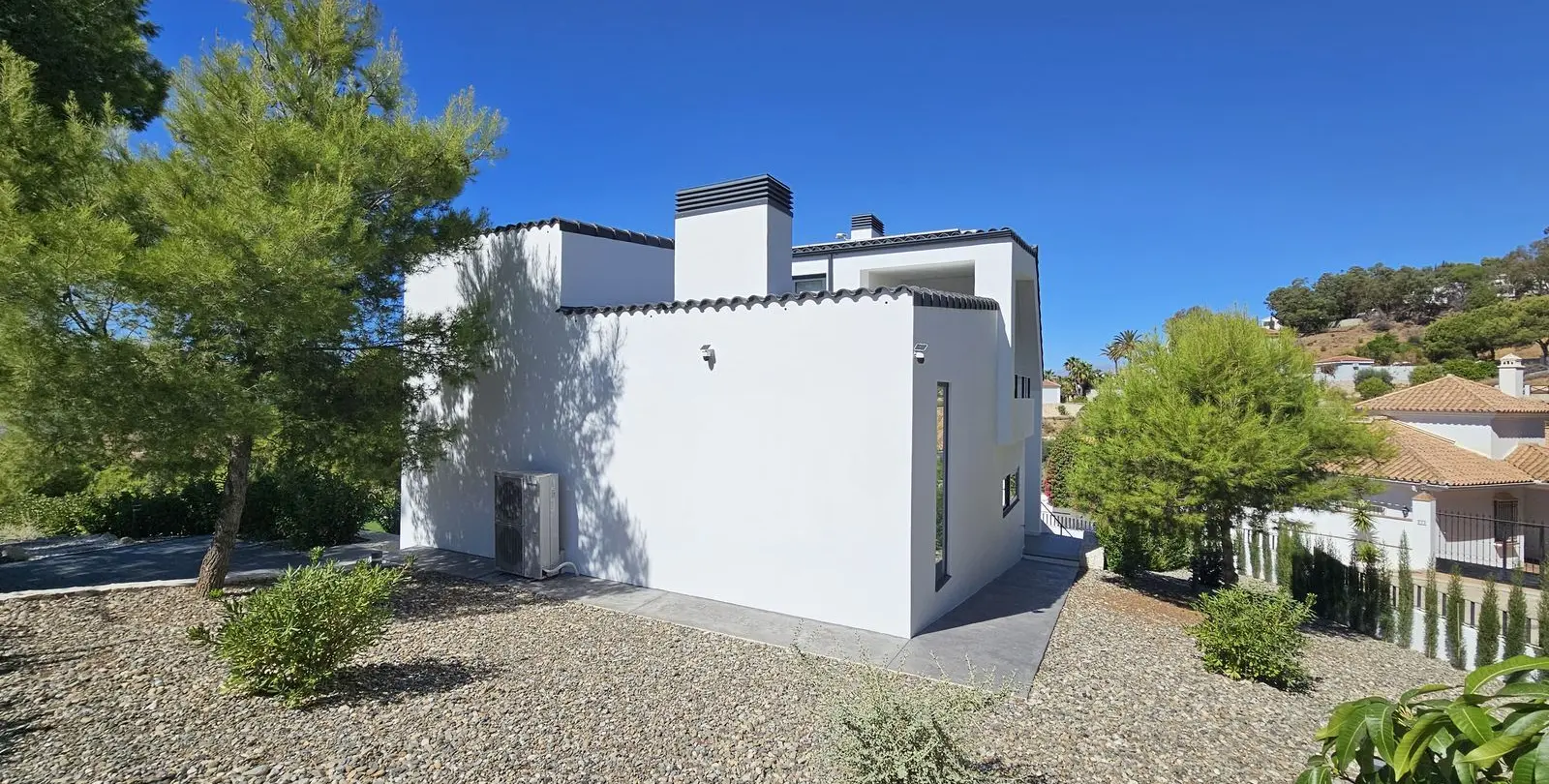 Sale of detached villa in Mijas 75
