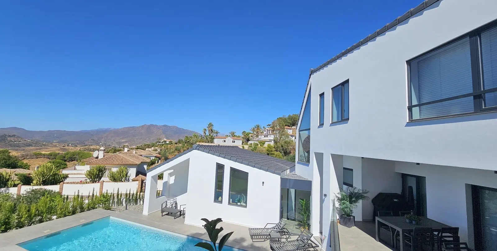 Sale of detached villa in Mijas 79