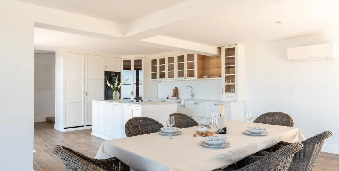 Sale of detached villa in Casares 5