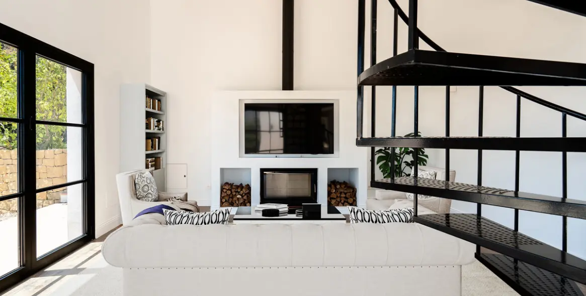 Sale of detached villa in Casares 7