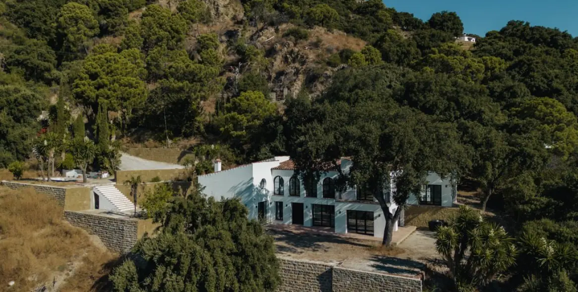 Sale of detached villa in Casares 27