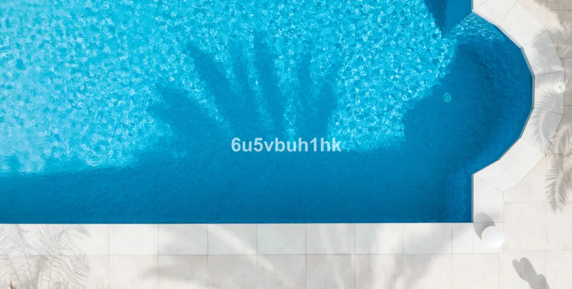 Sale of detached villa in Arroyo de la Miel 5