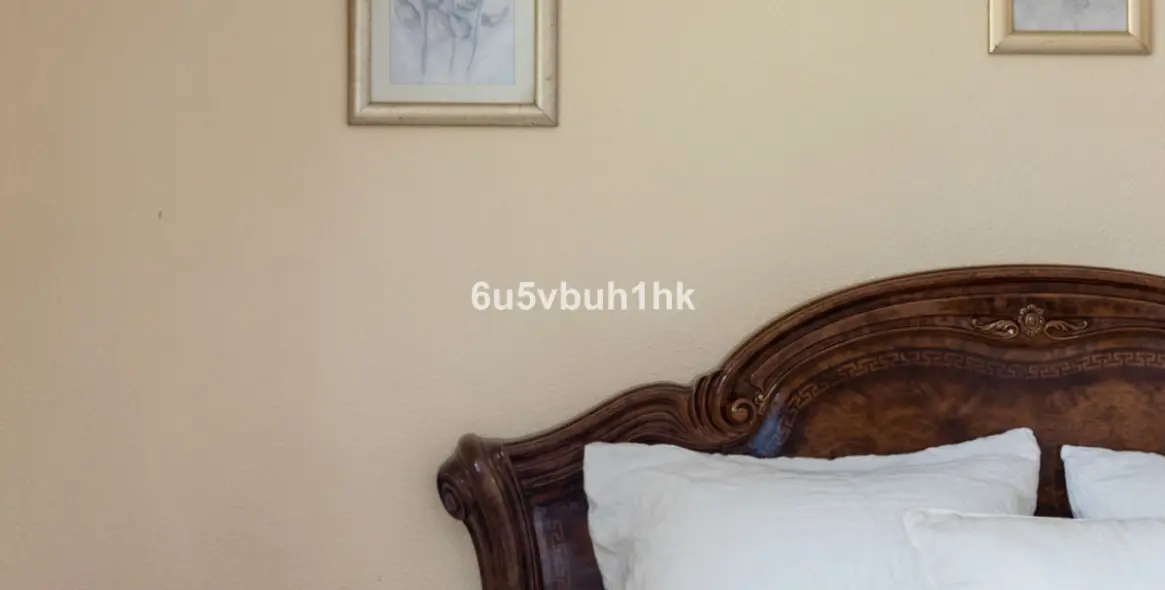 Sale of detached villa in Arroyo de la Miel 38