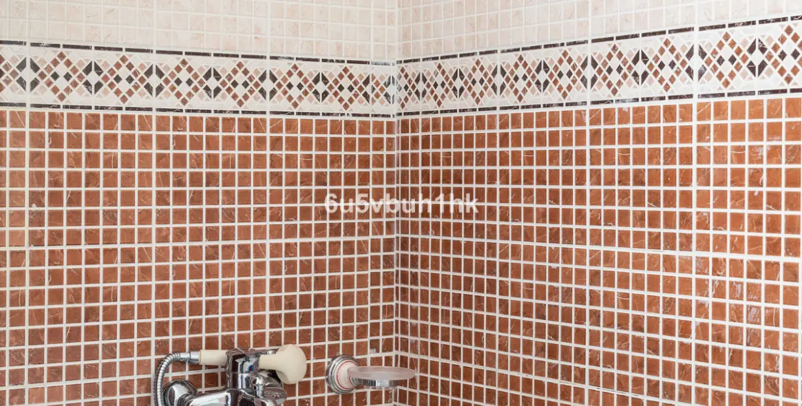 Sale of detached villa in Arroyo de la Miel 42