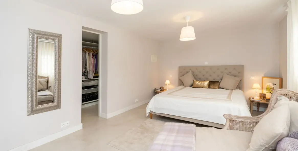 Sale of detached villa in San Pedro de Alcántara 13