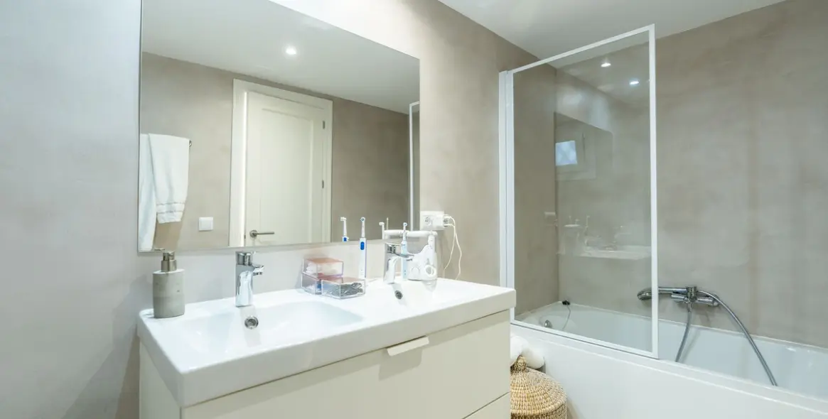 Sale of detached villa in San Pedro de Alcántara 20