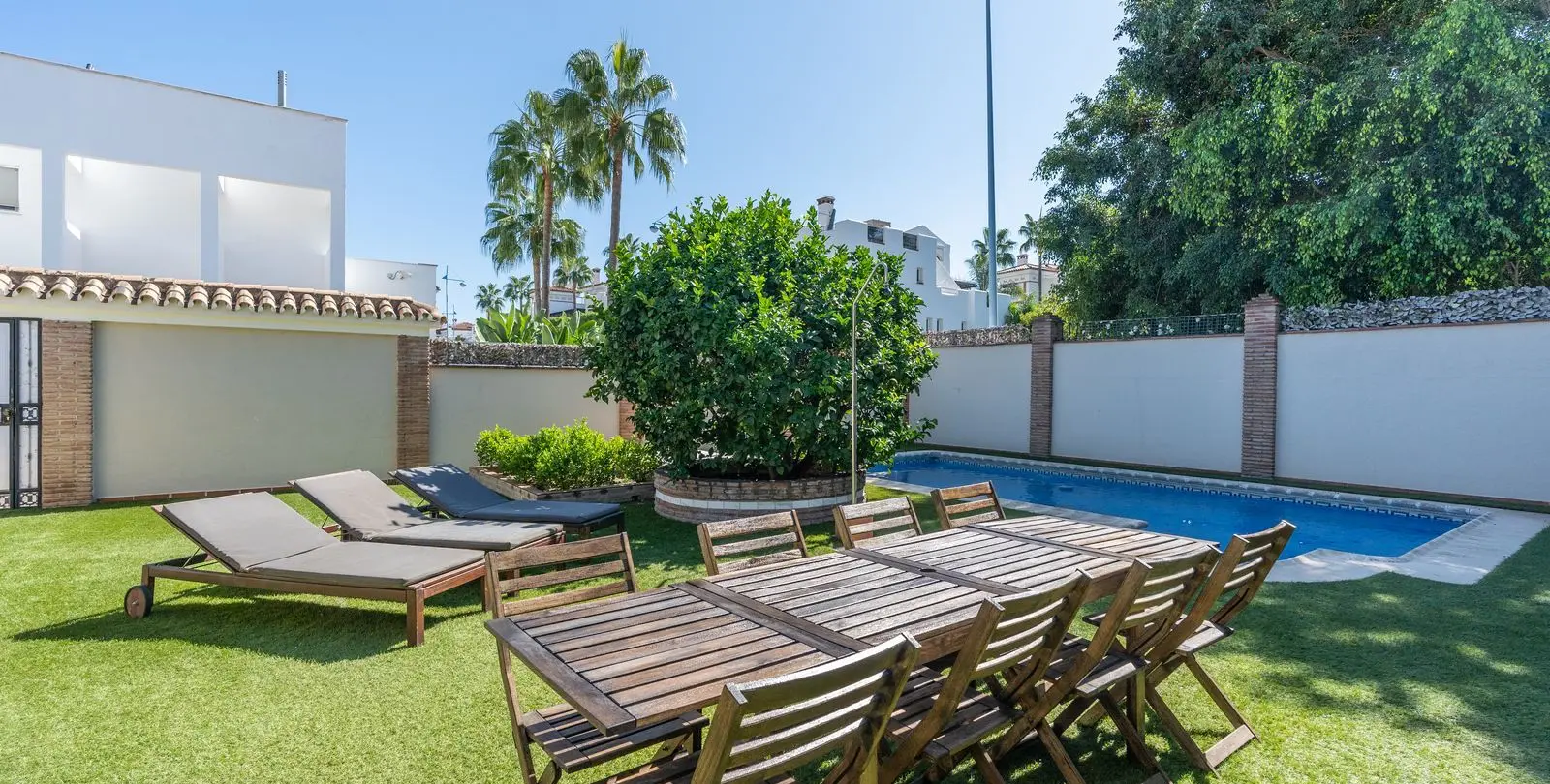 Venta de villa independiente en San Pedro de Alcántara 27
