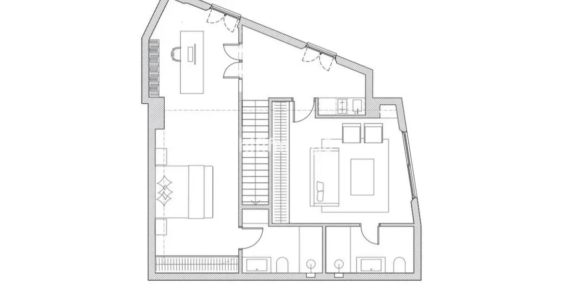 Sale of townhouse in The Golden Mile 30