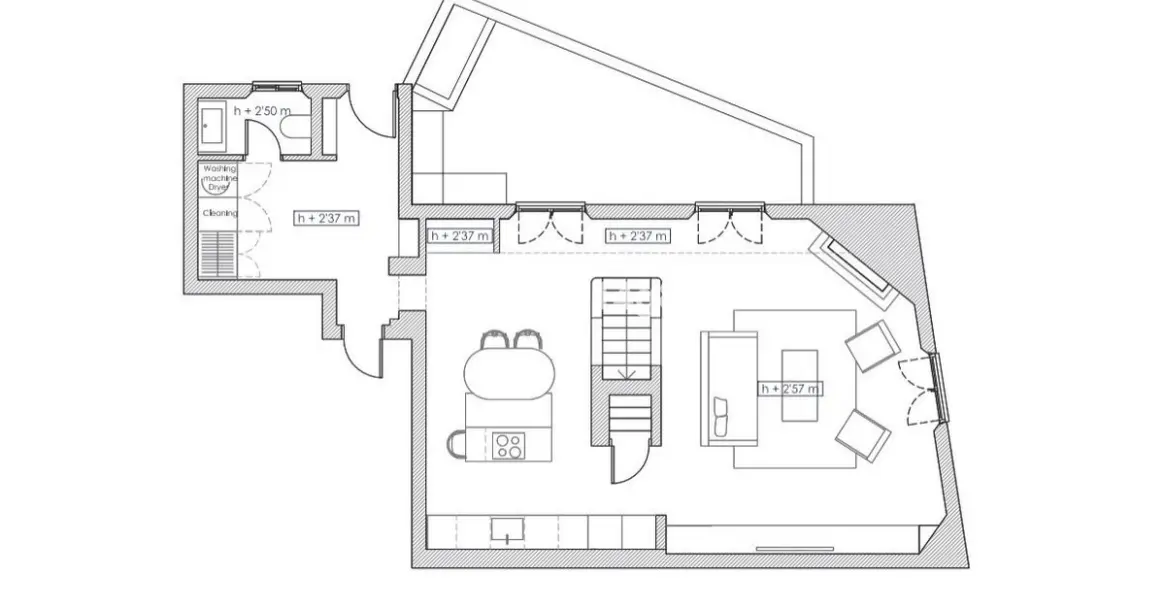 Sale of townhouse in The Golden Mile 31