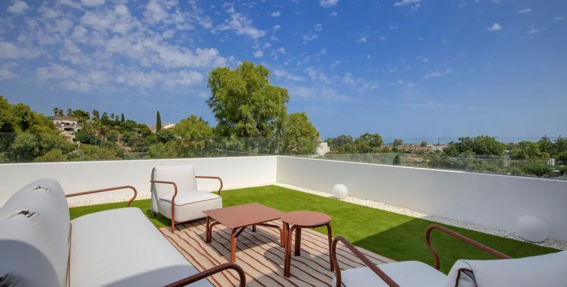 Sale of detached villa in Benahavís 16