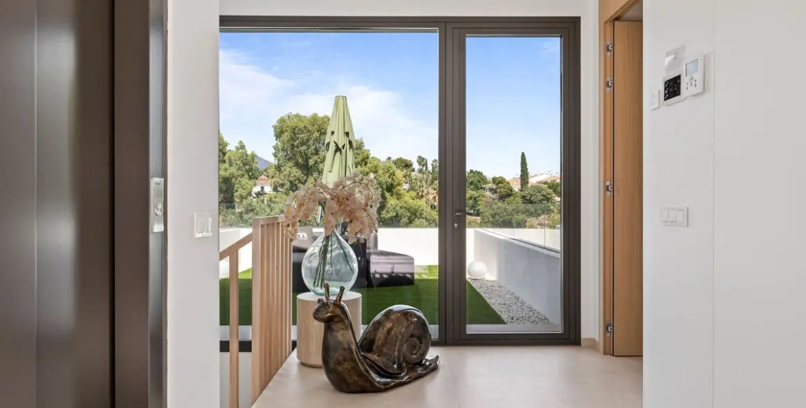 Sale of detached villa in Benahavís 23