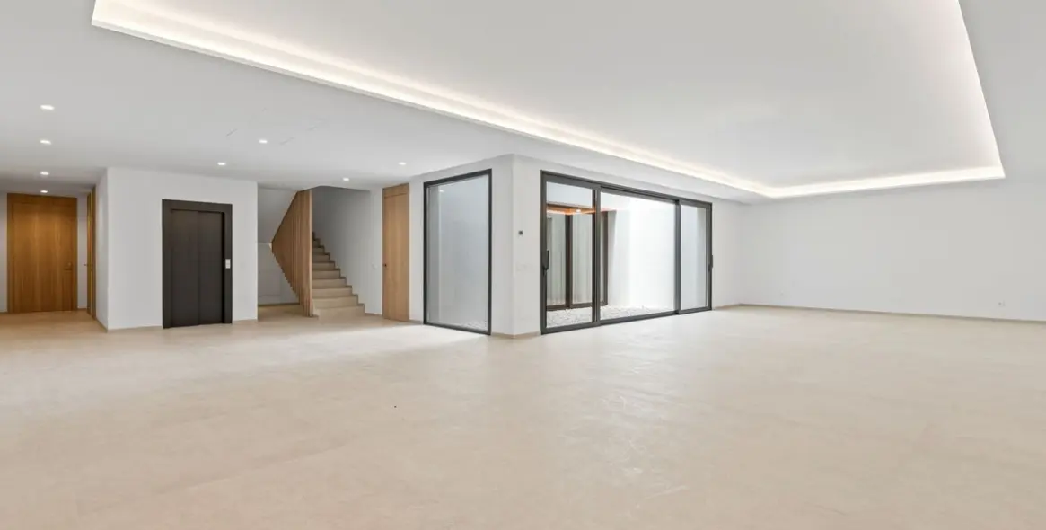 Sale of detached villa in Benahavís 66