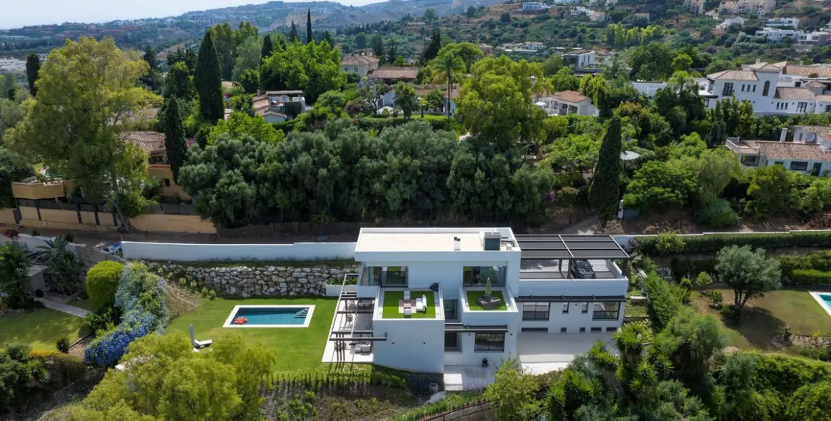 Sale of detached villa in Benahavís 69