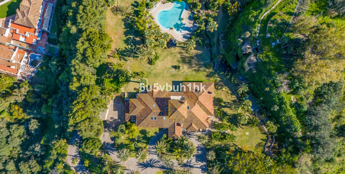 Sale of detached villa in Mijas 3