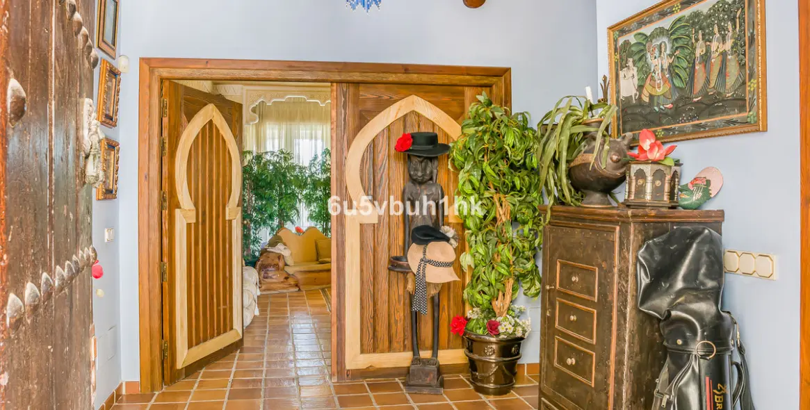 Sale of detached villa in Mijas 8