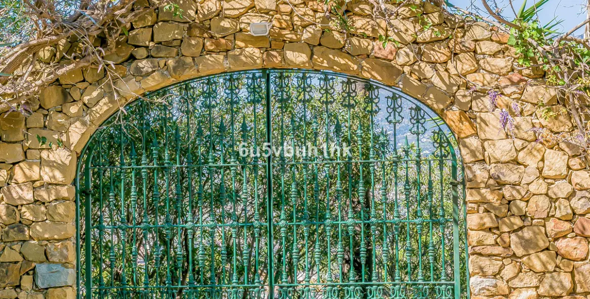 Sale of detached villa in Mijas 12