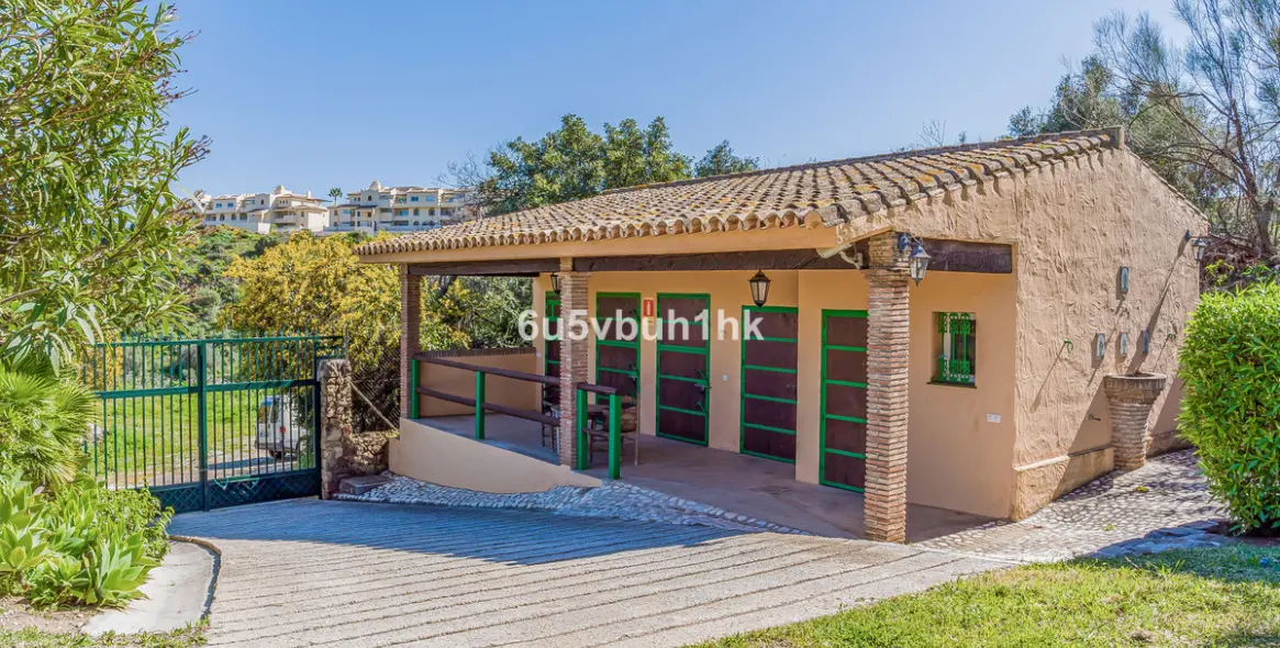 Sale of detached villa in Mijas 17