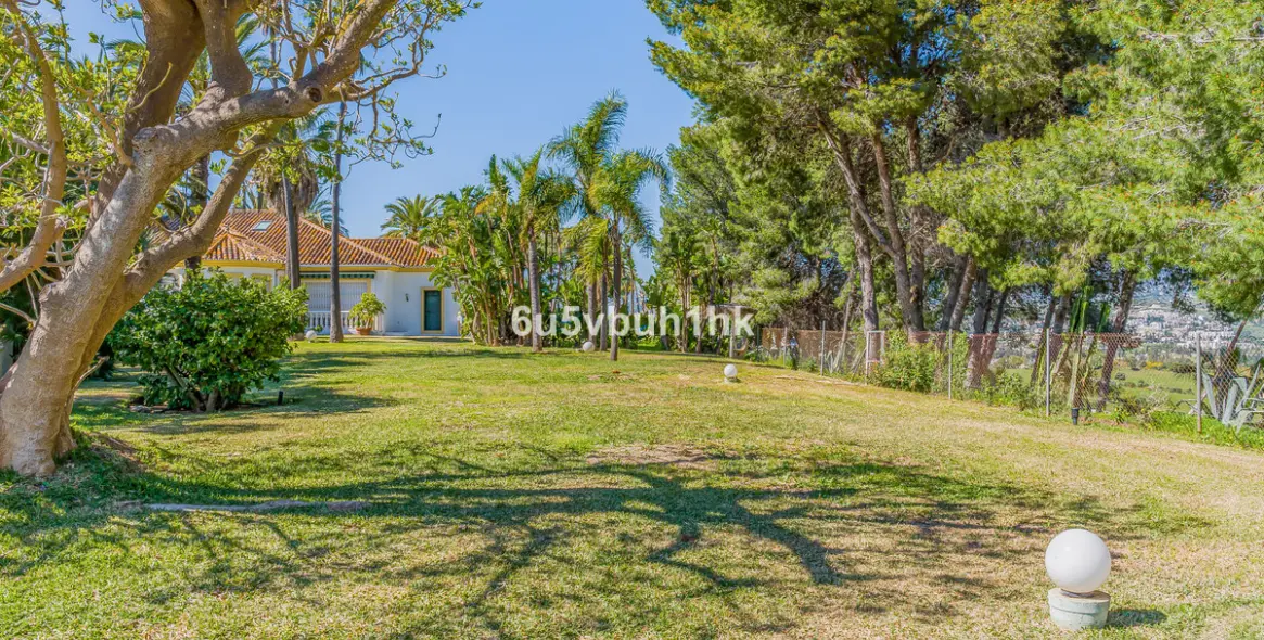 Sale of detached villa in Mijas 30