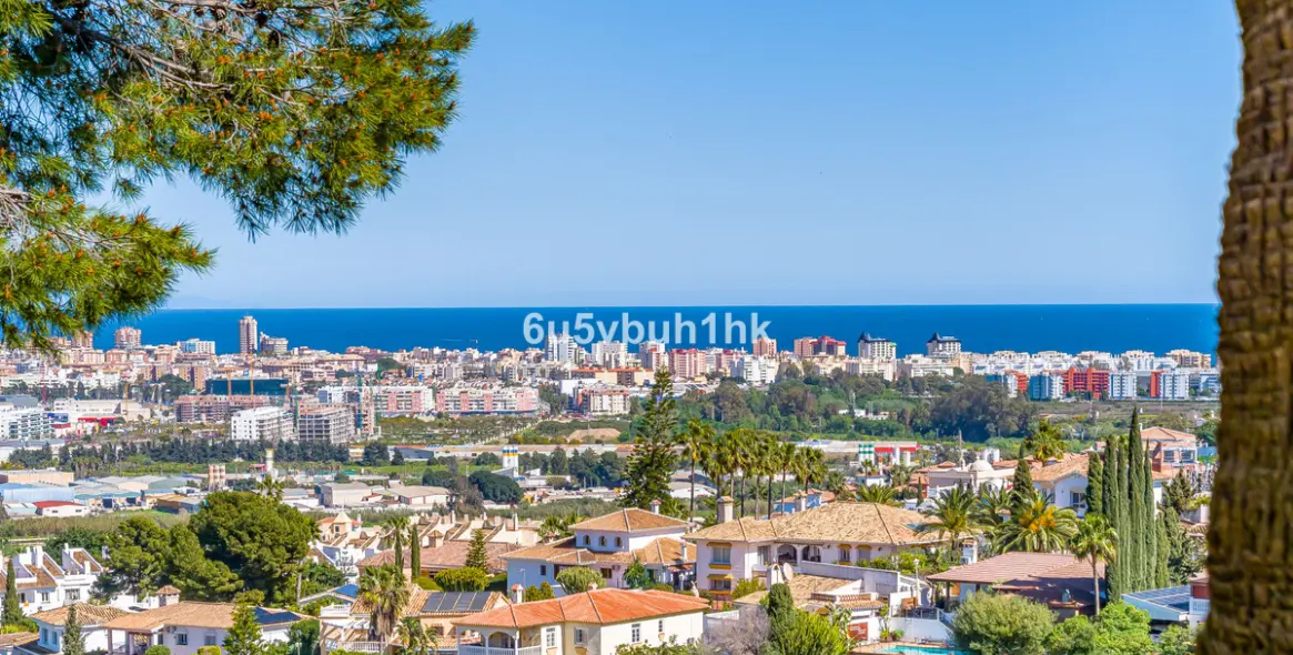 Sale of detached villa in Mijas 36