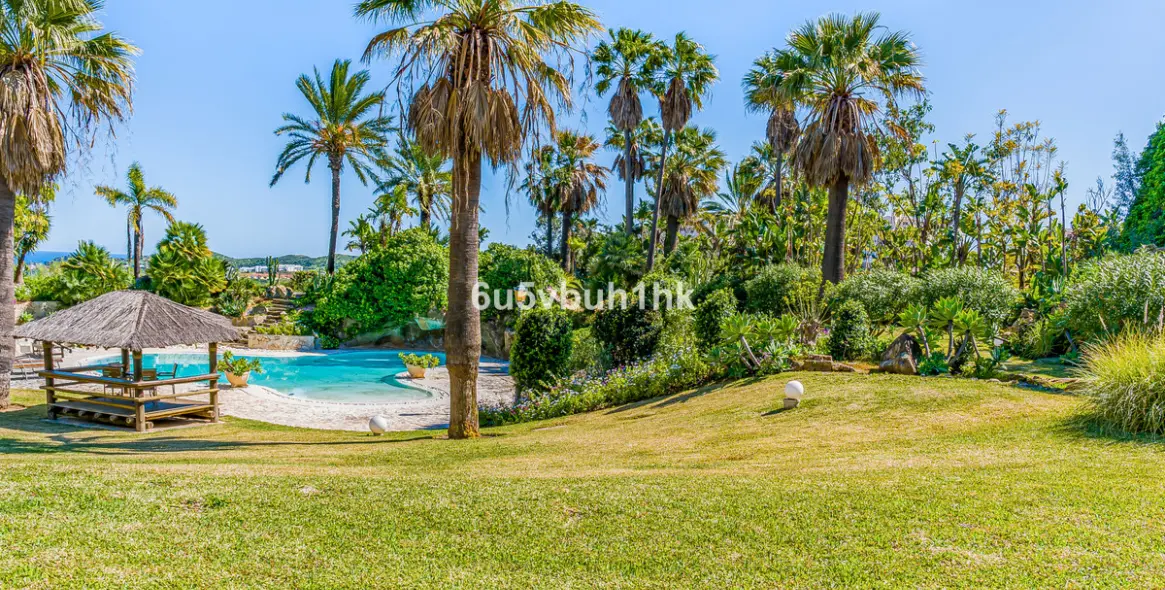 Sale of detached villa in Mijas 52