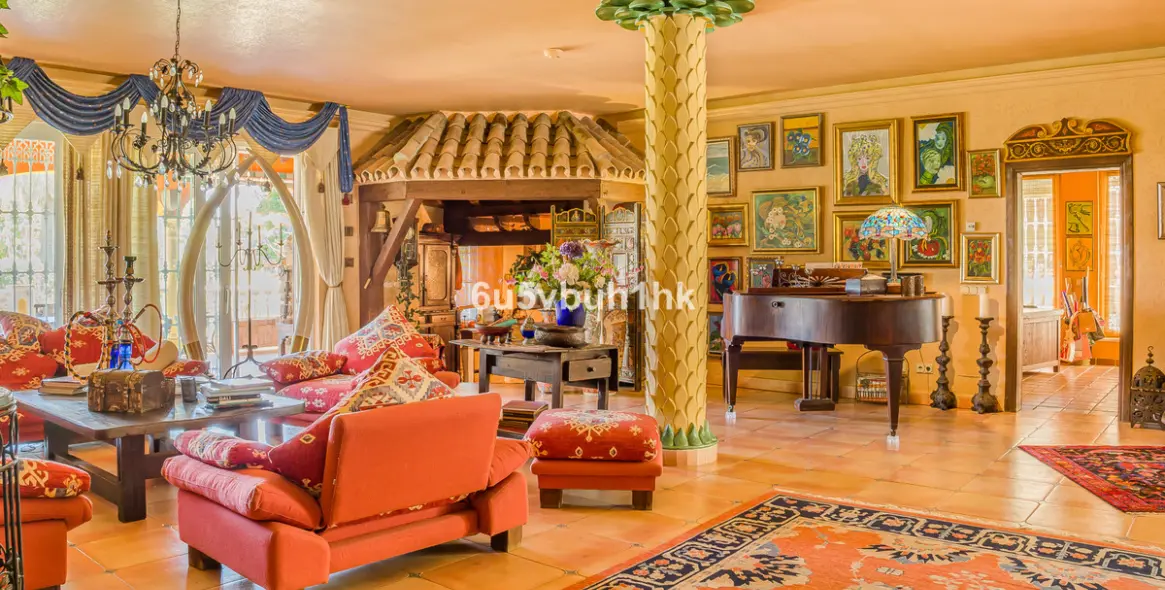 Sale of detached villa in Mijas 65