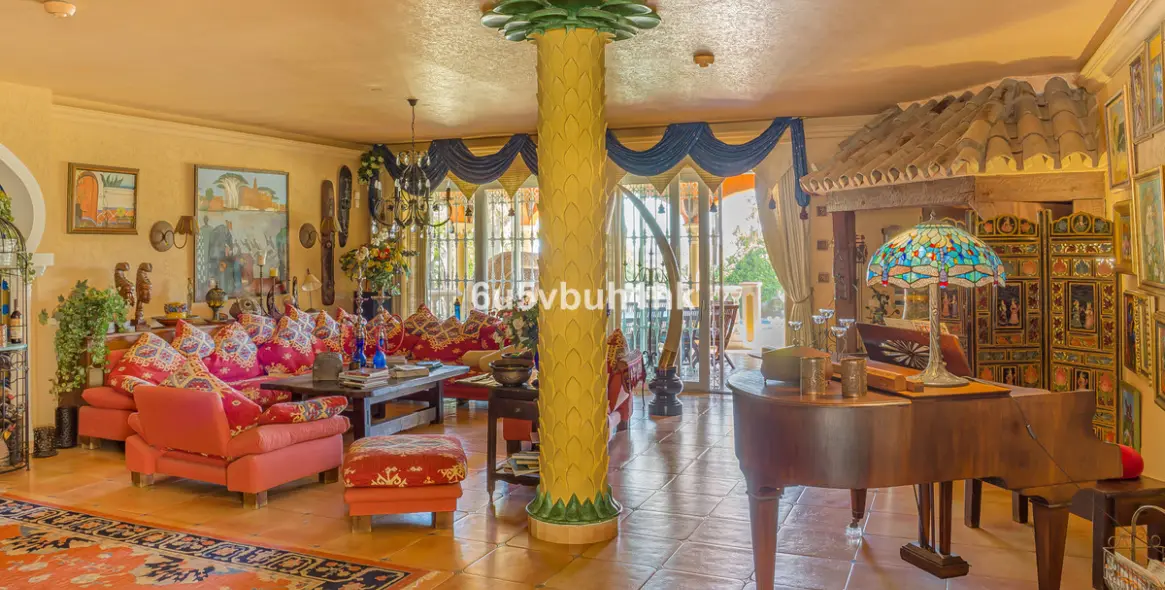 Sale of detached villa in Mijas 73