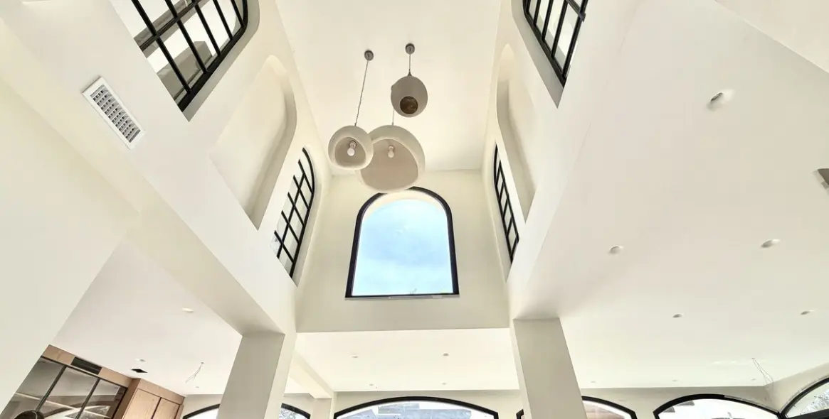 Sale of detached villa in San Pedro de Alcántara 3