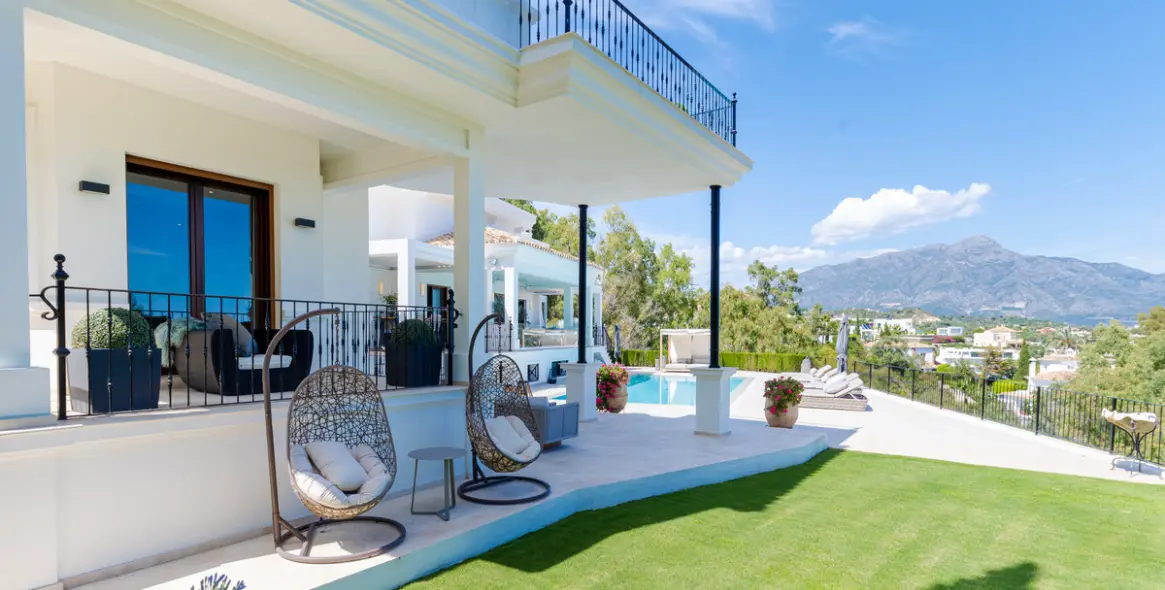 Sale of detached villa in Benahavís 10