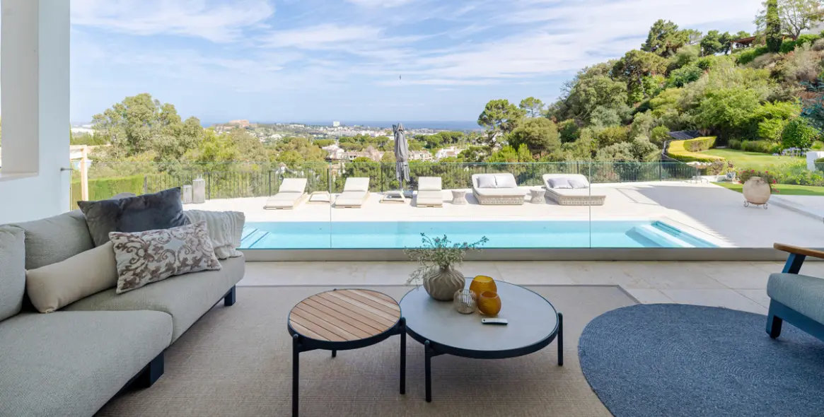 Sale of detached villa in Benahavís 11