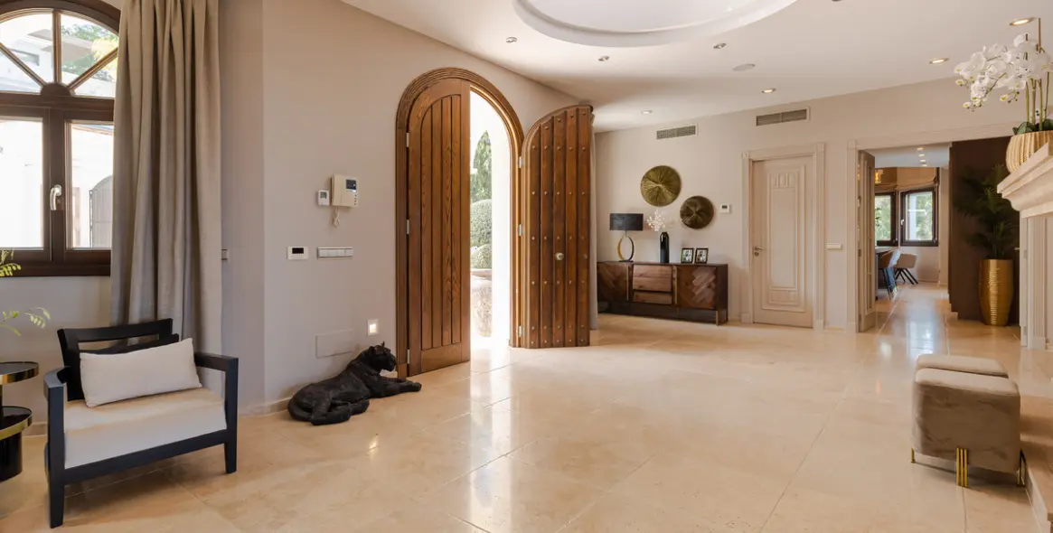 Sale of detached villa in Benahavís 21