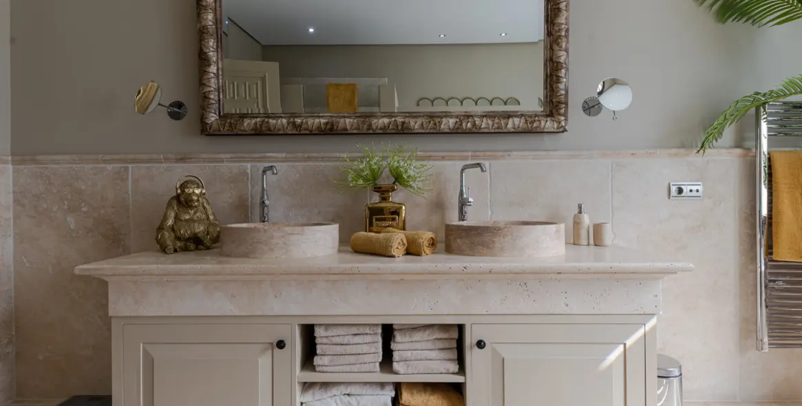 Sale of detached villa in Benahavís 42