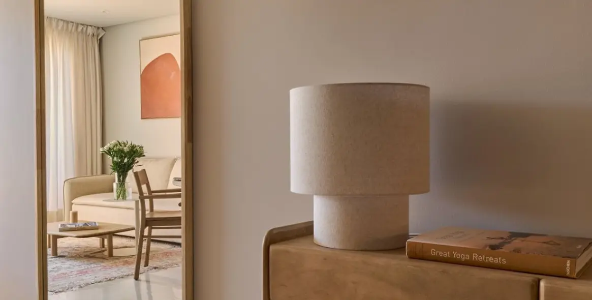 Short-term rent of middle floor apartment in New Golden Mile 10