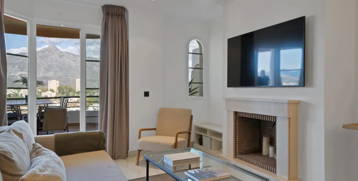 Long-term rent of ground floor apartment in Nueva Andalucía 5