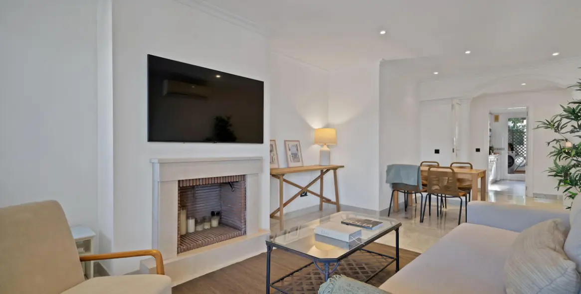 Long-term rent of ground floor apartment in Nueva Andalucía 7
