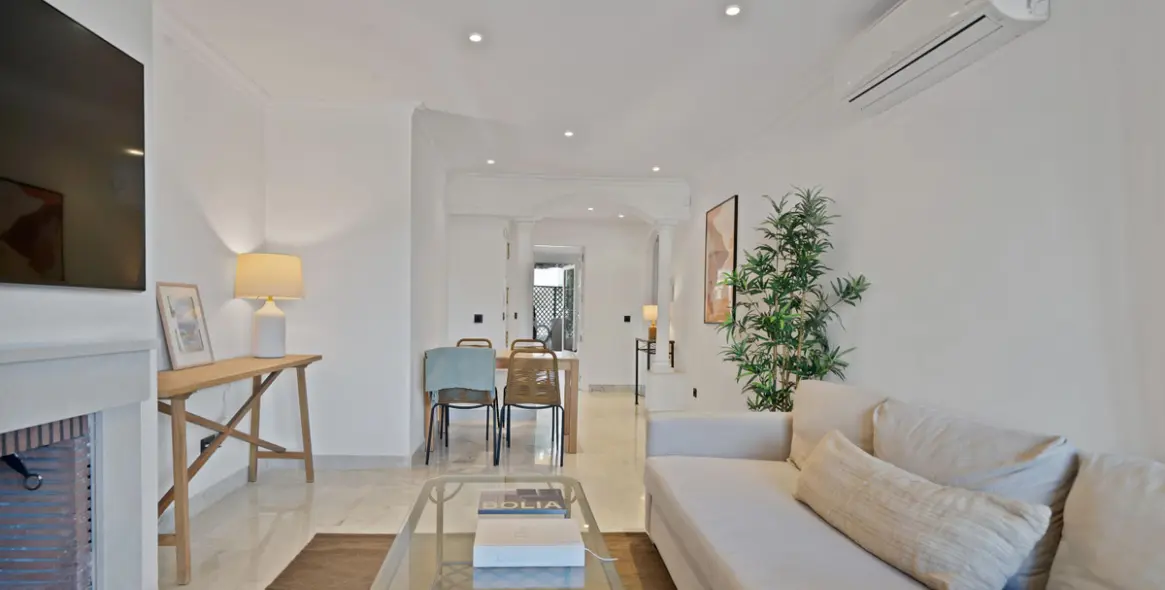 Long-term rent of ground floor apartment in Nueva Andalucía 8