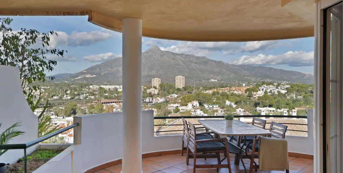 Long-term rent of ground floor apartment in Nueva Andalucía 16