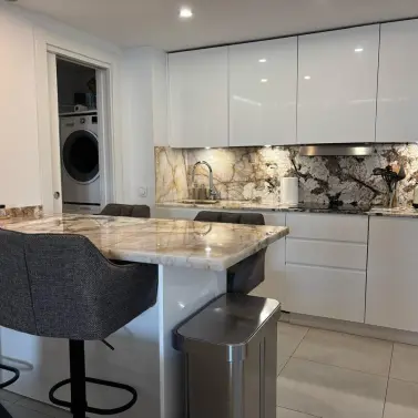 Alquiler a largo plazo de apartamento en planta media en Marbella