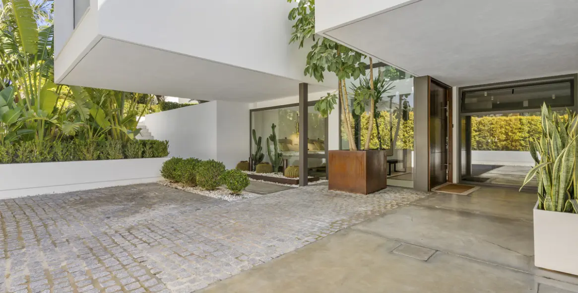 Долгосрочная аренда  отдельно стоящей виллы в Benahavís 24