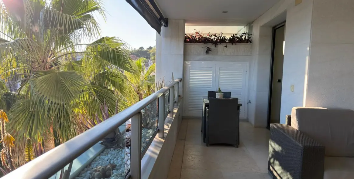 Долгосрочная аренда апартаментов на среднем этаже в Marbella 3